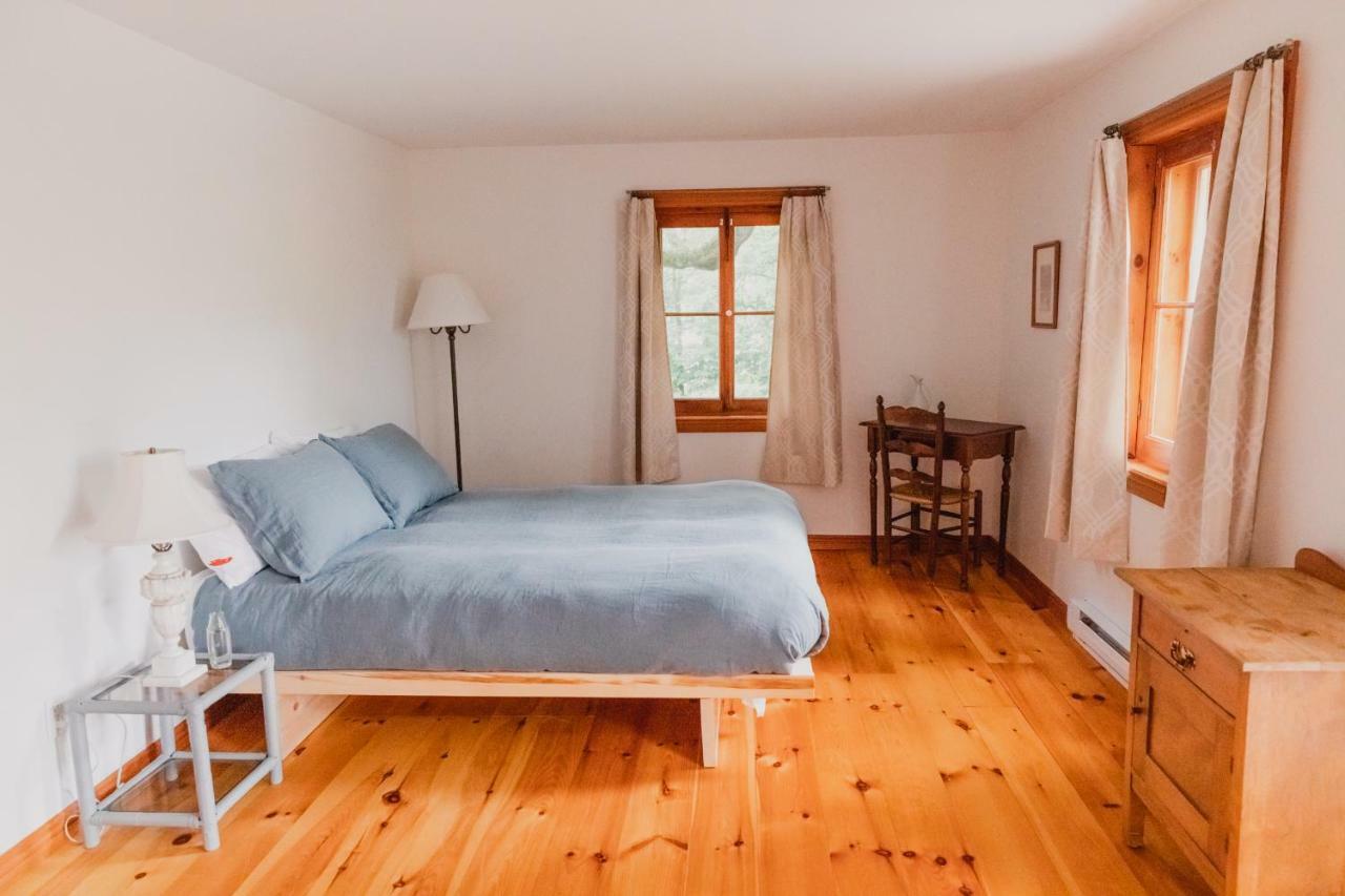 Hotel Le Triangle d'été - auberge écoresponsable&yoga Saint-Laurent-de-l'ile d'Orleans Esterno foto